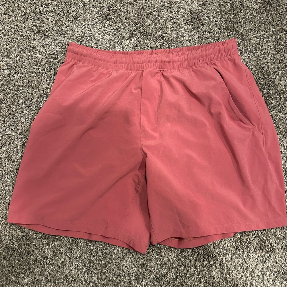 lululemon athletica Men's Coral Athletic Shorts Pace breaker shorts 7’ LL